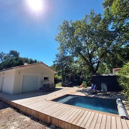 Maison Au Calme Avec Piscine Holiday home